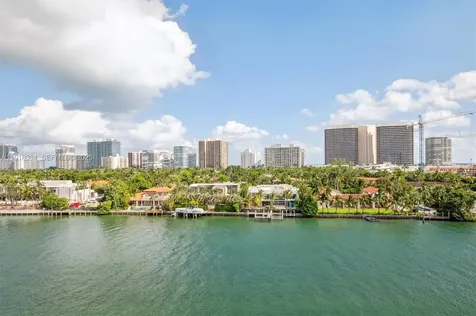 9751 E Bay Harbor Drive Bay Harbor Islands FL 33154