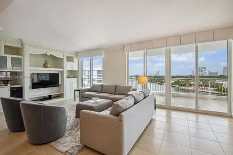 9751 E Bay Harbor Drive Bay Harbor Islands FL 33154
