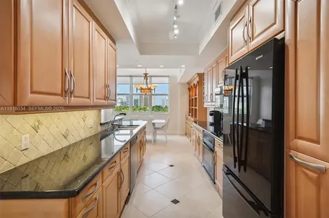 9751 E Bay Harbor Drive Bay Harbor Islands FL 33154