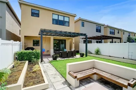 678 NE 191st Terrace Miami FL 33179