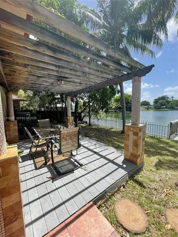 232 SW 7th Avenue Hallandale Beach FL 33009