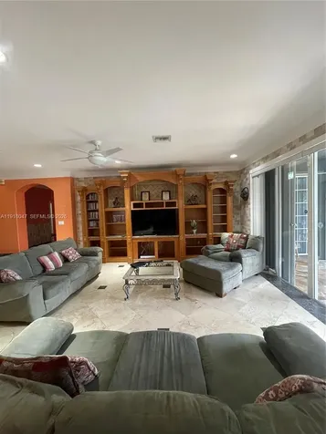 232 SW 7th Avenue Hallandale Beach FL 33009