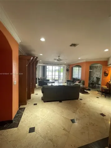 232 SW 7th Avenue Hallandale Beach FL 33009