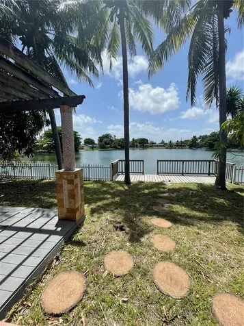 232 SW 7th Avenue Hallandale Beach FL 33009