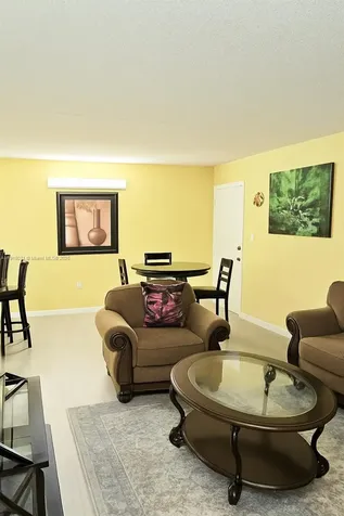 5771 Washington Street Hollywood FL 33023