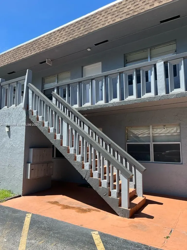 3265 Griffin Road Dania Beach FL 33312