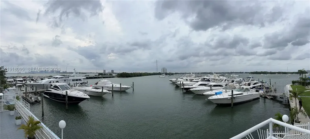 7904 West Drive North Bay Village FL 33141