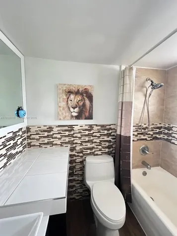 7904 West Drive North Bay Village FL 33141
