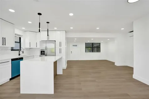 1302 S 22nd Court Hollywood FL 33020