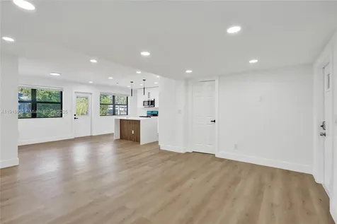1302 S 22nd Court Hollywood FL 33020