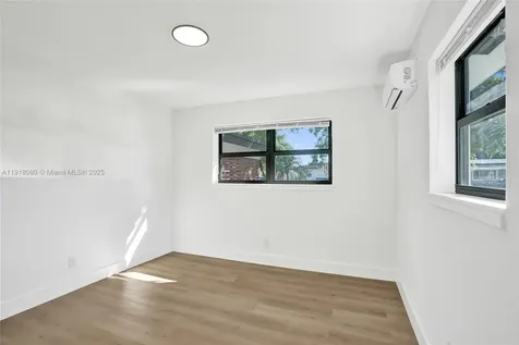 1302 S 22nd Court Hollywood FL 33020