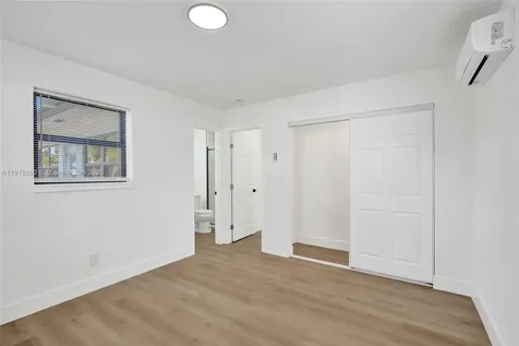 1302 S 22nd Court Hollywood FL 33020