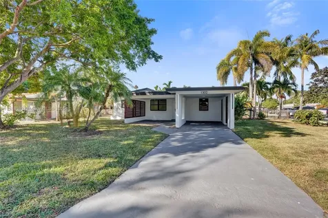 1302 S 22nd Court Hollywood FL 33020