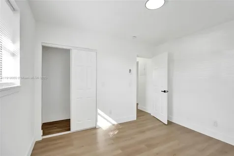 1302 S 22nd Court Hollywood FL 33020