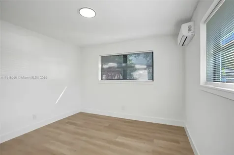 1302 S 22nd Court Hollywood FL 33020