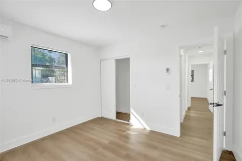 1302 S 22nd Court Hollywood FL 33020