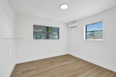 1302 S 22nd Court Hollywood FL 33020
