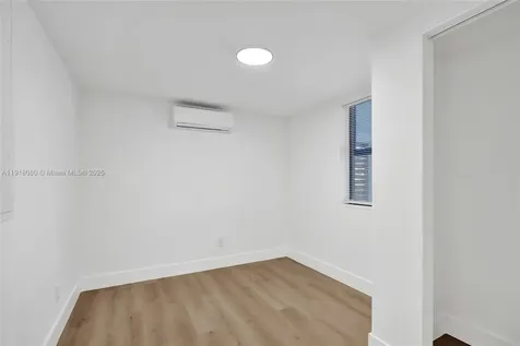1302 S 22nd Court Hollywood FL 33020
