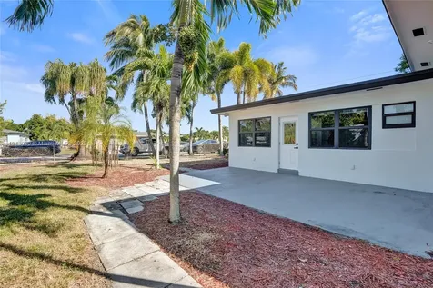 1302 S 22nd Court Hollywood FL 33020
