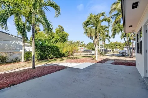 1302 S 22nd Court Hollywood FL 33020