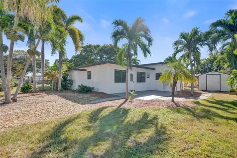 1302 S 22nd Court Hollywood FL 33020