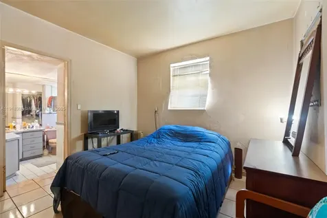 1260 NE 155th Street North Miami Beach FL 33162
