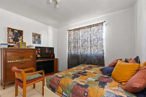 1260 NE 155th Street North Miami Beach FL 33162