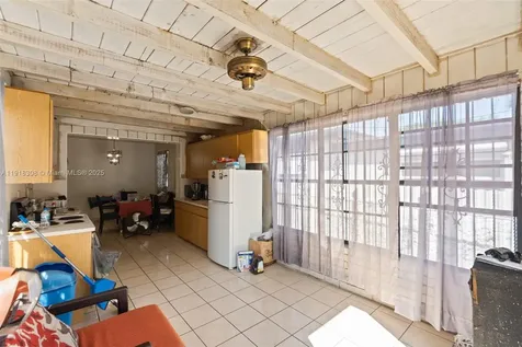 1260 NE 155th Street North Miami Beach FL 33162