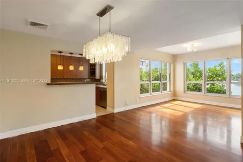 9102 W Bay Harbor Drive Bay Harbor Islands FL 33154