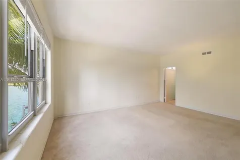 9102 W Bay Harbor Drive Bay Harbor Islands FL 33154