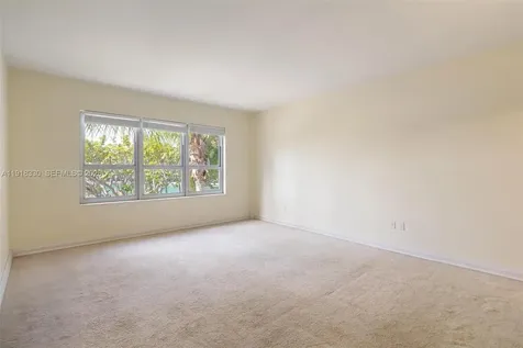 9102 W Bay Harbor Drive Bay Harbor Islands FL 33154