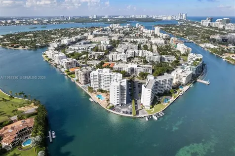 9102 W Bay Harbor Drive Bay Harbor Islands FL 33154