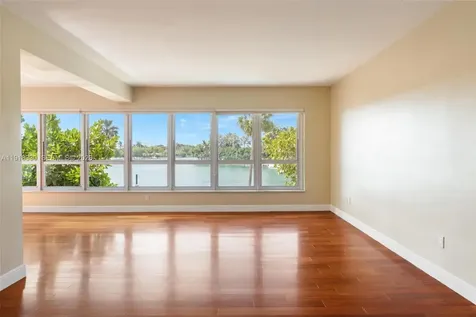 9102 W Bay Harbor Drive Bay Harbor Islands FL 33154