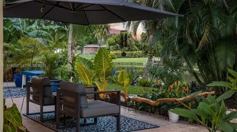 901 W Tropical Way Plantation FL 33317
