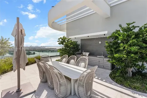 580 72nd Miami Beach FL 33141