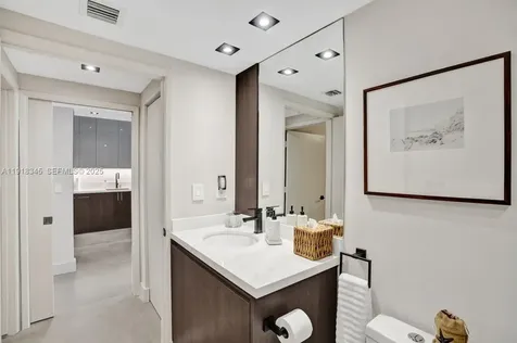 18100 N Bay Road Sunny Isles Beach FL 33160