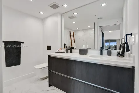 18100 N Bay Road Sunny Isles Beach FL 33160