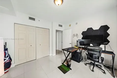 275 NE 18th Street Miami FL 33132