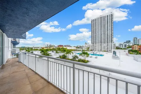 275 NE 18th Street Miami FL 33132