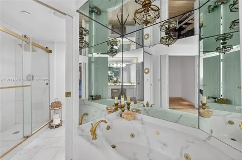3500 Mystic Pointe Drive Aventura FL 33180