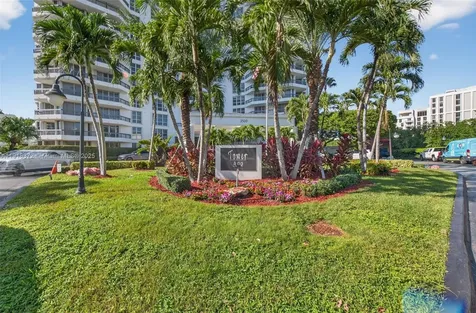 3500 Mystic Pointe Drive Aventura FL 33180