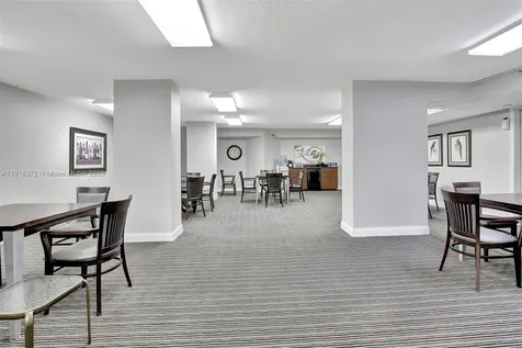 3500 Mystic Pointe Drive Aventura FL 33180