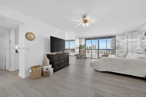 3500 Mystic Pointe Drive Aventura FL 33180