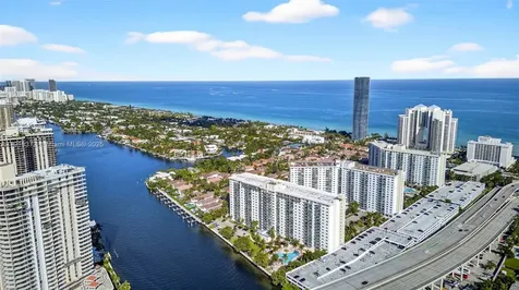 3500 Mystic Pointe Drive Aventura FL 33180