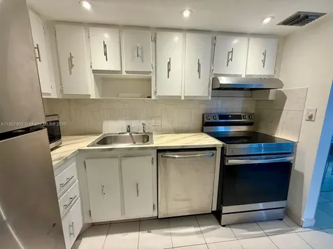 20301 W Country Club Drive Aventura FL 33180