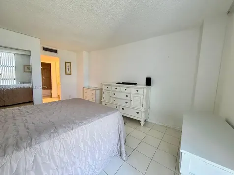 20301 W Country Club Drive Aventura FL 33180