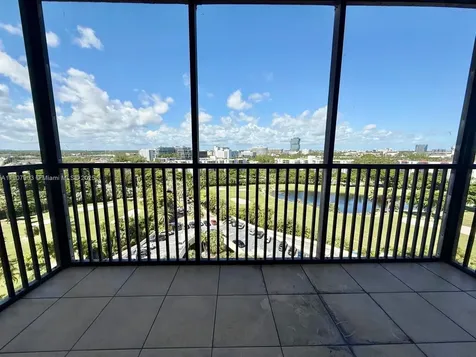 20301 W Country Club Drive Aventura FL 33180