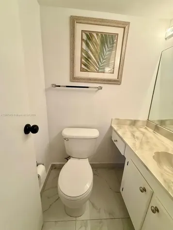 20301 W Country Club Drive Aventura FL 33180