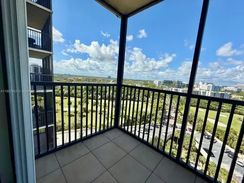 20301 W Country Club Drive Aventura FL 33180