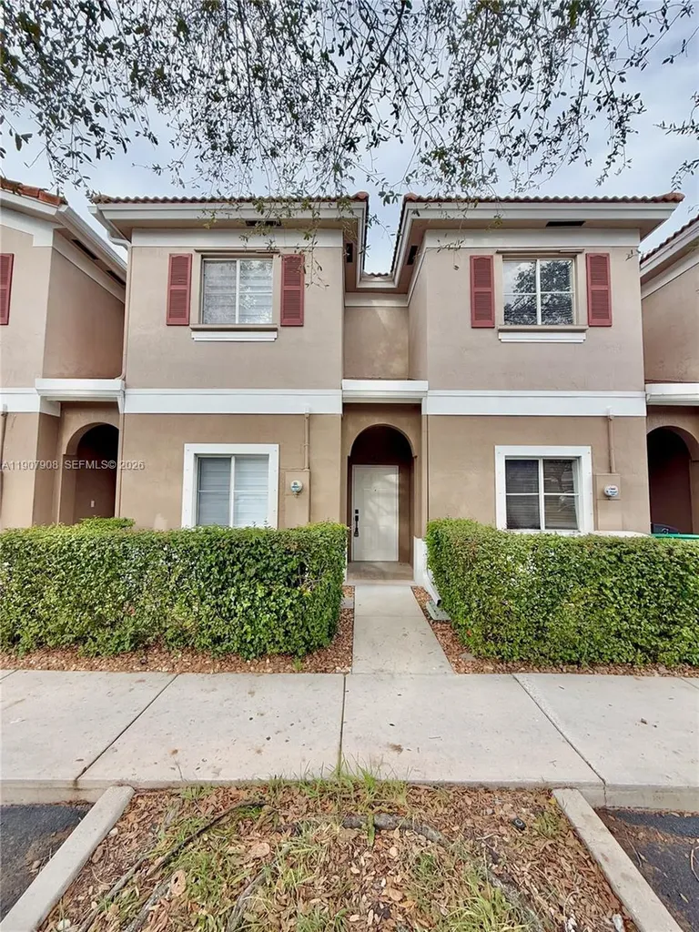 4412 Woodland Circle Tamarac FL 33319